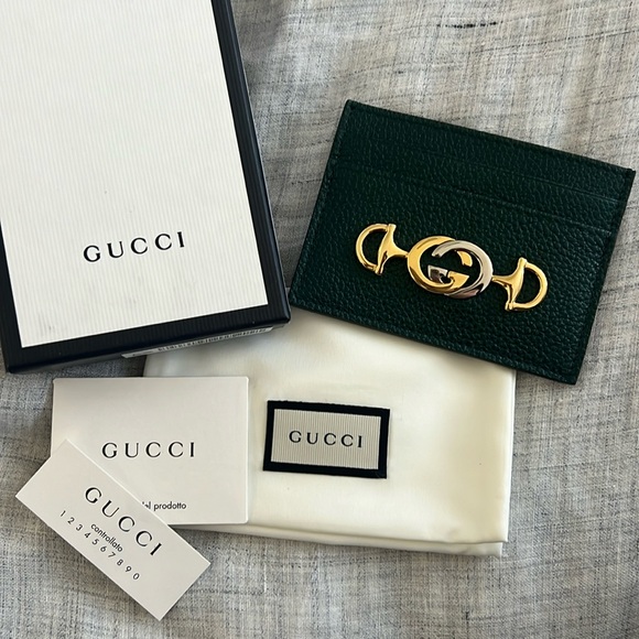 ๐๐ฏ% Authentic Gucci Card Case - Card Wallet - Gucci Zumi Green Leather - Picture 1 of 3